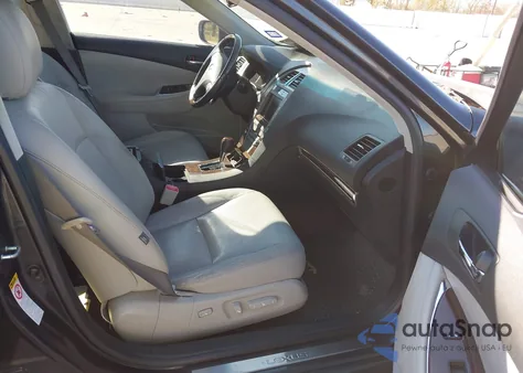 2011 Lexus Es 350 z USA, uszkodzony, nr VIN JTHBK1EG8B2456641